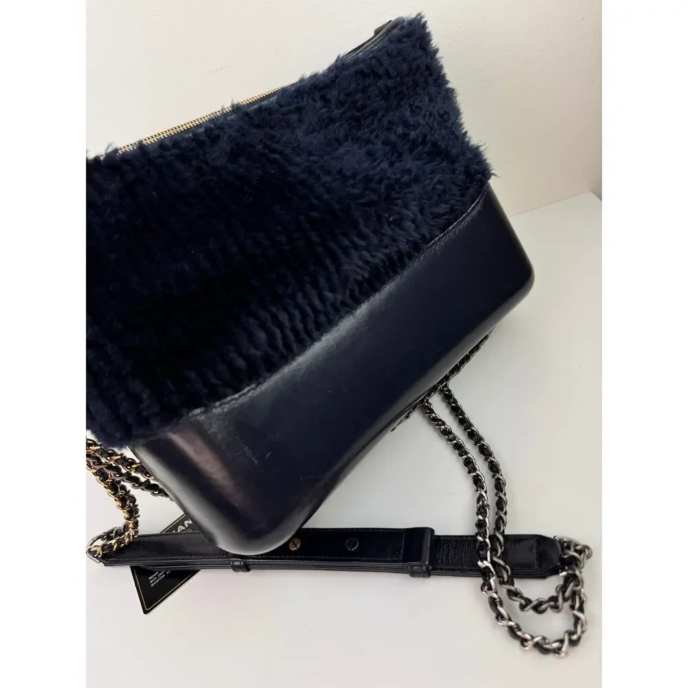 CHANEL Navy Blue Shearling Gabrielle Leather Chain Strap Crossbody Bag Medium